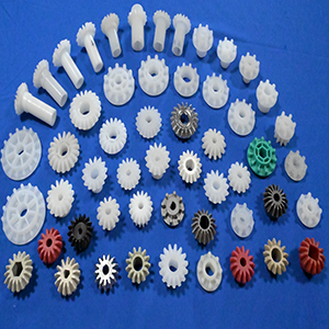 Gear pinion mahkota/payung dan gear paku